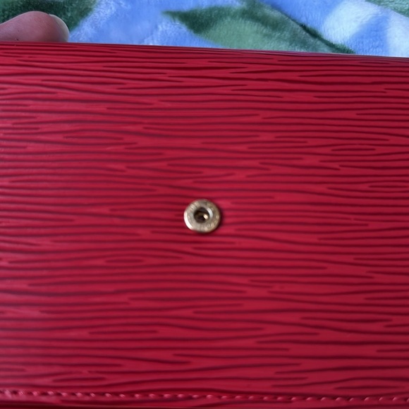 LOUIS VUITTON ❤️EPI Red Tri-fold Leather NEW/Unused Flawless Authentic Vintage - Picture 10 of 16